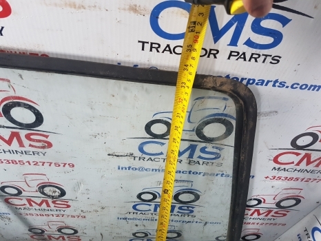 Ford 4600, Tw, 600, 700 Series Q Cab Door Glass Upper Rh&lh With Seal 83914255 - Fenêtre et pièces pour Tracteur agricole: photos 4 Ford 4600, Tw, 600, 700 Series Q Cab Door Glass Upper Rh&lh With Seal 83914255 - Fenêtre et pièces pour Tracteur agricole: photos 4