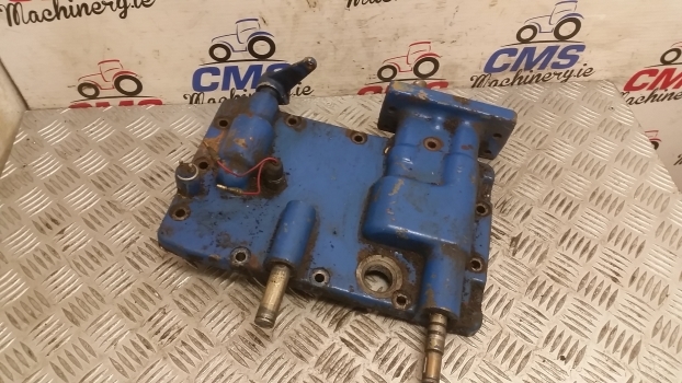 Ford 4630, 30 Series Transmission Gearbox Top Cover Control K3660721251 - Boîte de vitesse et pièces pour Tracteur agricole: photos 1 Ford 4630, 30 Series Transmission Gearbox Top Cover Control K3660721251 - Boîte de vitesse et pièces pour Tracteur agricole: photos 1