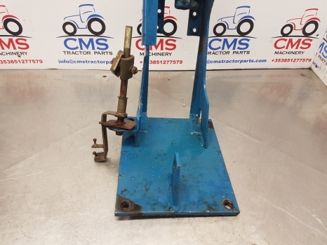Ford 4630, 5030, 30 Series Models, Steering Column Assembly 82004260, 82854846 - Colonne de direction pour Tracteur agricole: photos 3 Ford 4630, 5030, 30 Series Models, Steering Column Assembly 82004260, 82854846 - Colonne de direction pour Tracteur agricole: photos 3