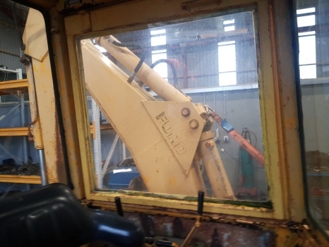 Cabine pour Tractopelle Ford 550 Cab Complete: photos 9