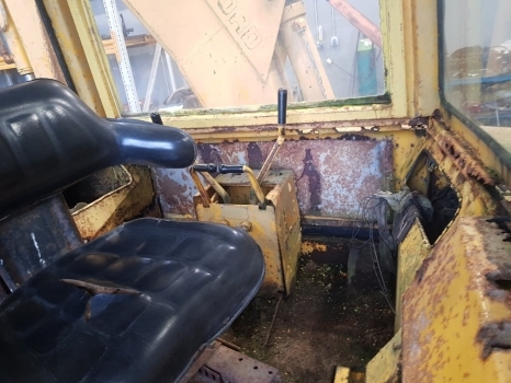 Cabine pour Tractopelle Ford 550 Cab Complete: photos 7