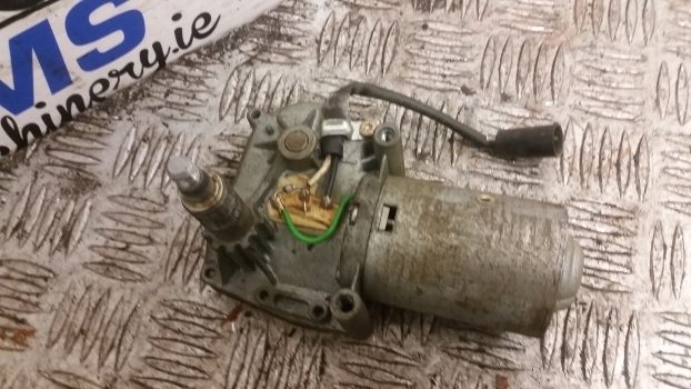 Ford 555c, 655c, 555d, 655d, 575d, 675d Wiper Motor Rear E8nn17n404aa - Essuie-glace pour Tracteur agricole: photos 3 Ford 555c, 655c, 555d, 655d, 575d, 675d Wiper Motor Rear E8nn17n404aa - Essuie-glace pour Tracteur agricole: photos 3