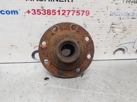 Ford 5610, 6610, 7610 Zf Apl325 Front Axle Pinion Flange E1nn3b091aa, 83927810 - Essieu avant pour Machine agricole: photos 1 Ford 5610, 6610, 7610 Zf Apl325 Front Axle Pinion Flange E1nn3b091aa, 83927810 - Essieu avant pour Machine agricole: photos 1
