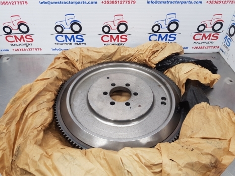 Ford 6610, 10 , 40 Series,ts. Engine Flywheel Brand New E0nn6380ea, E0nn6375ka - Volant moteur pour Tracteur agricole: photos 1 Ford 6610, 10 , 40 Series,ts. Engine Flywheel Brand New E0nn6380ea, E0nn6375ka - Volant moteur pour Tracteur agricole: photos 1