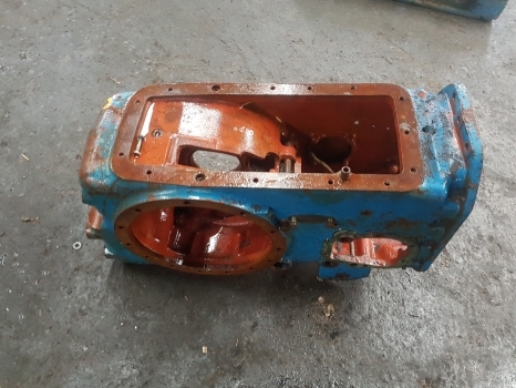 Ford 6610, 10 Series, 6710, 5610 Rear Axle Housing E1nn4024cb, E5nn4032ha - Essieu arrière pour Tracteur agricole: photos 2 Ford 6610, 10 Series, 6710, 5610 Rear Axle Housing E1nn4024cb, E5nn4032ha - Essieu arrière pour Tracteur agricole: photos 2