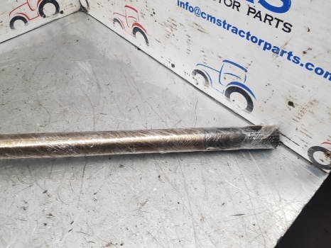 Ford 6810, 7610, 7810, 7910 Carraro 709 Front Axle Drive Shaft Car121566 - Demi arbre pour Tracteur agricole: photos 5 Ford 6810, 7610, 7810, 7910 Carraro 709 Front Axle Drive Shaft Car121566 - Demi arbre pour Tracteur agricole: photos 5