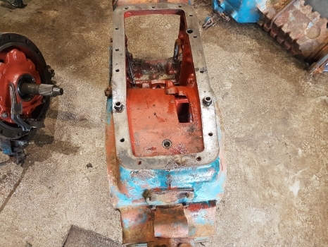 Ford 7600, 5600, 6600, 5700, 7700 Center Housing D4nn4024b, D4nn4032e - Essieu arrière pour Tracteur agricole: photos 4 Ford 7600, 5600, 6600, 5700, 7700 Center Housing D4nn4024b, D4nn4032e - Essieu arrière pour Tracteur agricole: photos 4