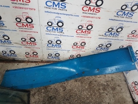Ford 7840, 8340, 8240 Rear Mudguard Fender Panel Lhs 82007769, 82007492 - Aile pour Tracteur agricole: photos 4 Ford 7840, 8340, 8240 Rear Mudguard Fender Panel Lhs 82007769, 82007492 - Aile pour Tracteur agricole: photos 4