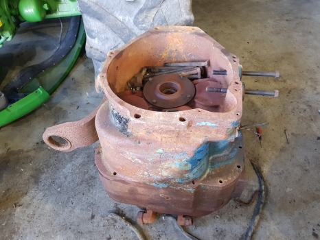 Ford 8530, 8630, 8730, 8830 Transmission Housing Powershift 81867871, F0nn7003ba - Boîte de vitesse pour Tracteur agricole: photos 3 Ford 8530, 8630, 8730, 8830 Transmission Housing Powershift 81867871, F0nn7003ba - Boîte de vitesse pour Tracteur agricole: photos 3