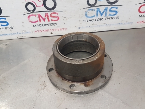 Ford 8630, 9700, 30, Tw Series, Differential Support Rhs D8nn4n040ab, 83913495 - Différentiel pour Tracteur agricole: photos 2 Ford 8630, 9700, 30, Tw Series, Differential Support Rhs D8nn4n040ab, 83913495 - Différentiel pour Tracteur agricole: photos 2