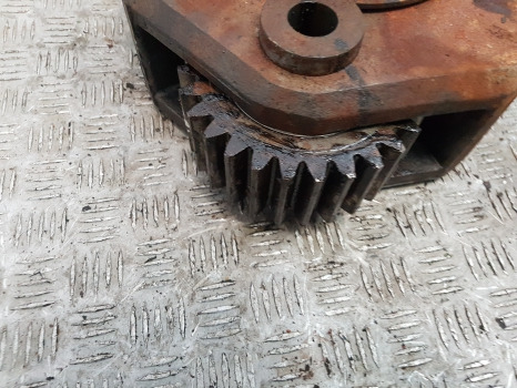Ford 8630, Fiat 160-90, 180-90 Rear Axle Gear Carrier Assy 5136129, 5136127 - Essieu arrière: photos 3 Ford 8630, Fiat 160-90, 180-90 Rear Axle Gear Carrier Assy 5136129, 5136127 - Essieu arrière: photos 3