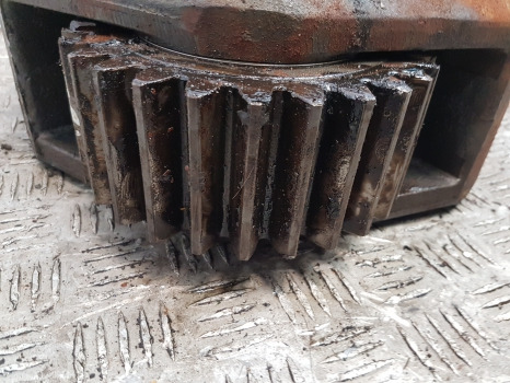 Ford 8630, Fiat 160-90, 180-90 Rear Axle Gear Carrier Assy 5136129, 5136127 - Essieu arrière: photos 4 Ford 8630, Fiat 160-90, 180-90 Rear Axle Gear Carrier Assy 5136129, 5136127 - Essieu arrière: photos 4