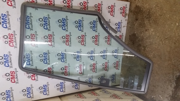 Ford New Holland 40, 60, M, Tl, Ts Series Cab Door Glass Right 82000367 - Portière et pièces pour Tracteur agricole: photos 2 Ford New Holland 40, 60, M, Tl, Ts Series Cab Door Glass Right 82000367 - Portière et pièces pour Tracteur agricole: photos 2