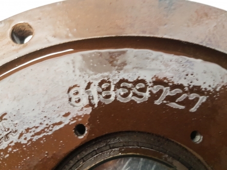Ford New Holland 40, Ts Series Transmission Cover Plate 81869727 - Boîte de vitesse pour Tracteur agricole: photos 4 Ford New Holland 40, Ts Series Transmission Cover Plate 81869727 - Boîte de vitesse pour Tracteur agricole: photos 4