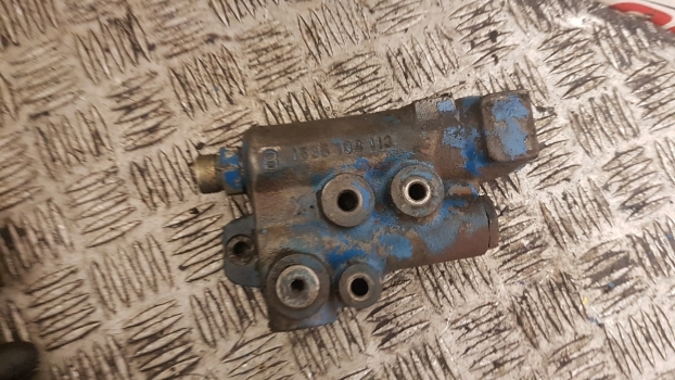 Ford, New Holland 40, Ts Trailer Brake Valve Distributor 81874969, 1535108113 - Valve de frein pour Tracteur agricole: photos 5 Ford, New Holland 40, Ts Trailer Brake Valve Distributor 81874969, 1535108113 - Valve de frein pour Tracteur agricole: photos 5