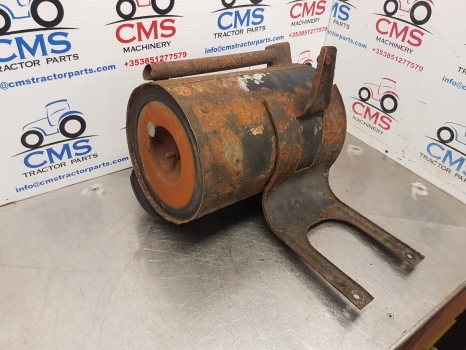 Ford New Holland 7840, 40 Series Air Filter Box 82008592, E9nn9c602cb11m - Filtre à air pour Tracteur agricole: photos 2 Ford New Holland 7840, 40 Series Air Filter Box 82008592, E9nn9c602cb11m - Filtre à air pour Tracteur agricole: photos 2