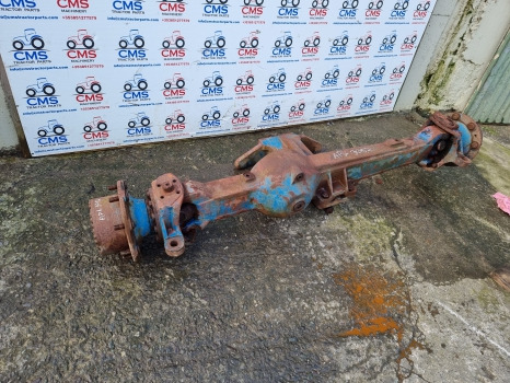 Ford Tw 10 Tw 20 Apl3052, Front Axle Housing Hubs Zp1927693, 81927693 - Essieu avant: photos 2 Ford Tw 10 Tw 20 Apl3052, Front Axle Housing Hubs Zp1927693, 81927693 - Essieu avant: photos 2