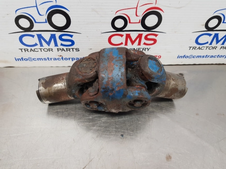 Ford Tw, 30 Ser Tw15 Front Axle Fwd Drive Yoke Joint Zp0501206666, Zp0501205427 - Essieu avant: photos 1 Ford Tw, 30 Ser Tw15 Front Axle Fwd Drive Yoke Joint Zp0501206666, Zp0501205427 - Essieu avant: photos 1