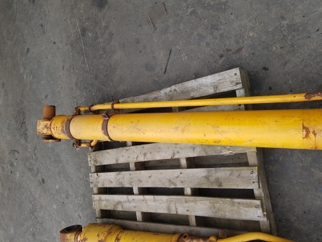 Hyundai 160lc7, R180lc7, R160lc7a Hydraulic Boom Arm Ram Cylinder 31n5-50131 - Vérin hydraulique pour Tracteur agricole: photos 2 Hyundai 160lc7, R180lc7, R160lc7a Hydraulic Boom Arm Ram Cylinder 31n5-50131 - Vérin hydraulique pour Tracteur agricole: photos 2