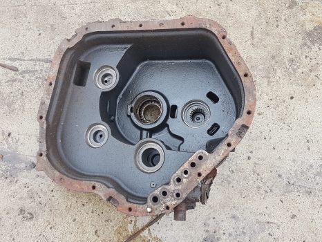Jcb 531-70, 54170, 535-95 Transmission Housing 6 Speed 589/10589, 442/27690 - Boîte de vitesse pour Tractopelle: photos 4 Jcb 531-70, 54170, 535-95 Transmission Housing 6 Speed 589/10589, 442/27690 - Boîte de vitesse pour Tractopelle: photos 4