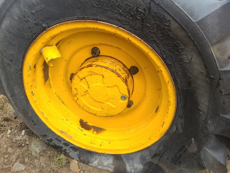 Jcb 533-105 Front Axle Hub Rhs Complete 453/23102, 453/23303, 450/12416 - Essieu avant pour Matériel de manutention: photos 1 Jcb 533-105 Front Axle Hub Rhs Complete 453/23102, 453/23303, 450/12416 - Essieu avant pour Matériel de manutention: photos 1