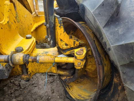 Jcb 533-105 Front Axle Hub Rhs Complete 453/23102, 453/23303, 450/12416 - Essieu avant pour Matériel de manutention: photos 2 Jcb 533-105 Front Axle Hub Rhs Complete 453/23102, 453/23303, 450/12416 - Essieu avant pour Matériel de manutention: photos 2