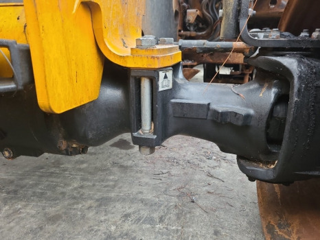 Jcb 542-70 Ag Sd70 Front Axle Housing Lhs 458/20738, 458/m0421 - Essieu avant pour Matériel de manutention: photos 1 Jcb 542-70 Ag Sd70 Front Axle Housing Lhs 458/20738, 458/m0421 - Essieu avant pour Matériel de manutention: photos 1