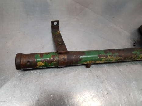 John Deere 1630, 2030, 2130, 35 Series, Engine Oil Cooler Ar67607, R55412 - Radiateur: photos 3 John Deere 1630, 2030, 2130, 35 Series, Engine Oil Cooler Ar67607, R55412 - Radiateur: photos 3