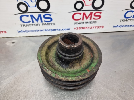 John Deere 1950, 2040, 2140, Crankshaft Pulley R70443 - Tendeur de courroie pour Tracteur agricole: photos 2 John Deere 1950, 2040, 2140, Crankshaft Pulley R70443 - Tendeur de courroie pour Tracteur agricole: photos 2