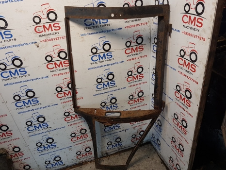 John Deere 2140, 2040, 3040, 3150 Sg2 Cab Door Frame Al118343 , Ar103010 - Portière et pièces: photos 1 John Deere 2140, 2040, 3040, 3150 Sg2 Cab Door Frame Al118343 , Ar103010 - Portière et pièces: photos 1