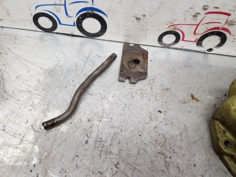 John Deere 3030, 3130, 3120, 2840 Pto Plate With Brake Pad T32090 - Transmission pour Machine agricole: photos 5 John Deere 3030, 3130, 3120, 2840 Pto Plate With Brake Pad T32090 - Transmission pour Machine agricole: photos 5