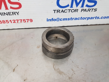 John Deere 3130 , 3030, 3120, 3135, 2840 Bearing Housing T28330 - Boîte de vitesse: photos 2 John Deere 3130 , 3030, 3120, 3135, 2840 Bearing Housing T28330 - Boîte de vitesse: photos 2