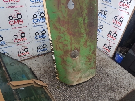 John Deere 3140, 3040, 3340, 3640, 3640s Hood, Bonnet Al30296, R52362 - Capot pour Tracteur agricole: photos 4 John Deere 3140, 3040, 3340, 3640, 3640s Hood, Bonnet Al30296, R52362 - Capot pour Tracteur agricole: photos 4