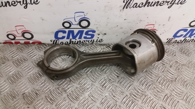 John Deere 6010, 6110 Engine Connecting Rod , Piston Re507850, R500335, Re50770 - Bielle pour Tracteur agricole: photos 1 John Deere 6010, 6110 Engine Connecting Rod , Piston Re507850, R500335, Re50770 - Bielle pour Tracteur agricole: photos 1