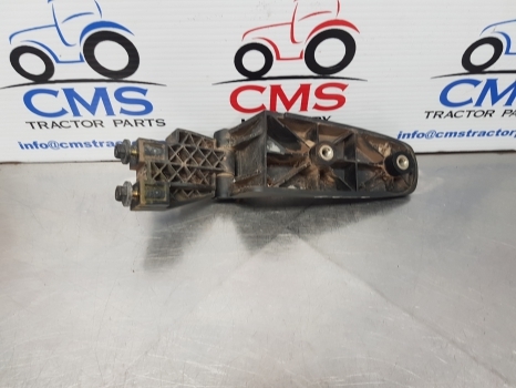 John Deere 6115m, 6m, 6020, 6030 Series, Door Hinge Lhs Al228236, Al179831 - Portière et pièces: photos 2 John Deere 6115m, 6m, 6020, 6030 Series, Door Hinge Lhs Al228236, Al179831 - Portière et pièces: photos 2