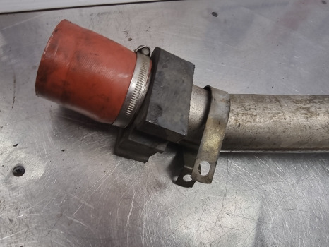 John Deere 6r 185, 6r Series, Air Intake Cooler, Aftercooler Tube Al214146 - Radiateur: photos 5 John Deere 6r 185, 6r Series, Air Intake Cooler, Aftercooler Tube Al214146 - Radiateur: photos 5
