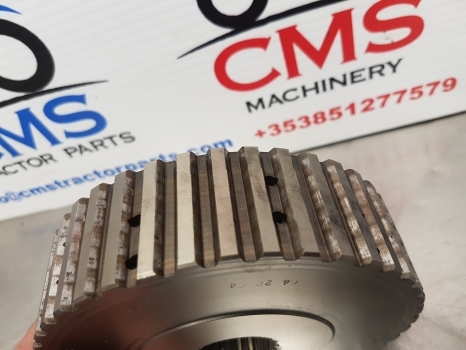 John Deere Parts 7600, 7700, 7800, 7610, 7710, 7810, 6800 Pto Clutch Hub R93472 - Transmission pour Tracteur agricole: photos 4 John Deere Parts 7600, 7700, 7800, 7610, 7710, 7810, 6800 Pto Clutch Hub R93472 - Transmission pour Tracteur agricole: photos 4