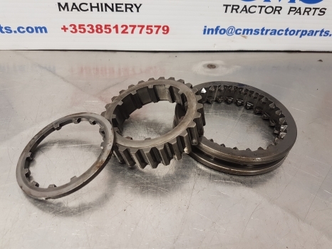 John Deere Parts 7800, 6800, 6900, 7810, 6910, 7700 Pto Shift Collar R130898 - Transmission pour Tracteur agricole: photos 2 John Deere Parts 7800, 6800, 6900, 7810, 6910, 7700 Pto Shift Collar R130898 - Transmission pour Tracteur agricole: photos 2