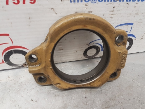 John Deere Se6200, 6100, 6200, 6300, 6400 Pto Bearing Housing L76287 - Transmission: photos 1 John Deere Se6200, 6100, 6200, 6300, 6400 Pto Bearing Housing L76287 - Transmission: photos 1