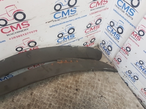 Landini Mythos 100, 90, 105, 115 Mudguard Fender Pair 3654071m1, 3654072m1 - Aile pour Tracteur agricole: photos 4 Landini Mythos 100, 90, 105, 115 Mudguard Fender Pair 3654071m1, 3654072m1 - Aile pour Tracteur agricole: photos 4