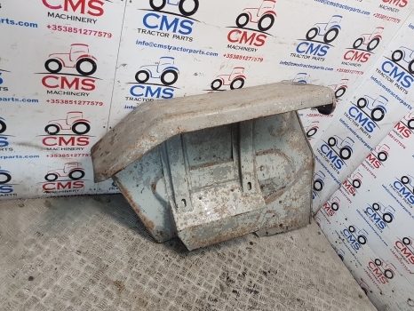 Massey Ferguson 135 Mudguard Rhs 1884878m91 - Aile pour Machine agricole: photos 2 Massey Ferguson 135 Mudguard Rhs 1884878m91 - Aile pour Machine agricole: photos 2
