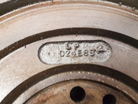 Massey Ferguson 290, 265, 275, 4225 Engine Flywheel 3819666m91, 31216360-2 - Volant moteur pour Tracteur agricole: photos 2 Massey Ferguson 290, 265, 275, 4225 Engine Flywheel 3819666m91, 31216360-2 - Volant moteur pour Tracteur agricole: photos 2