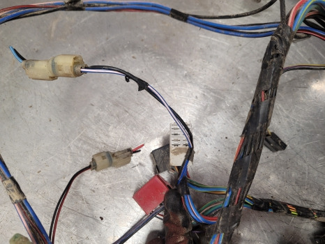 Câble/ Fil Massey Ferguson 4355, 4255, 4245 Cab Roof Wiring Loom Roof Wiring Loom: photos 7