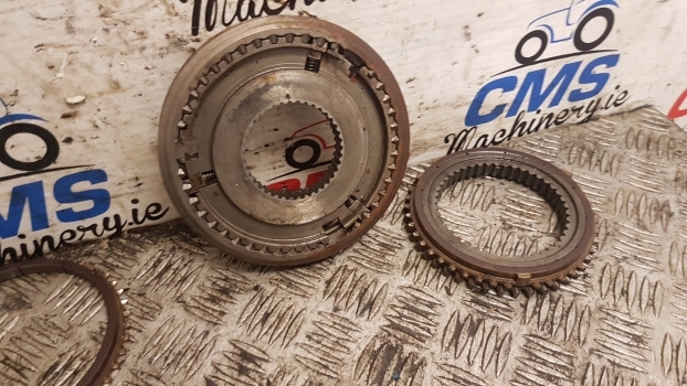 Massey Ferguson 50 Hx Transmission Synchronizer 1686796m1 - Transmission pour Tractopelle: photos 4 Massey Ferguson 50 Hx Transmission Synchronizer 1686796m1 - Transmission pour Tractopelle: photos 4