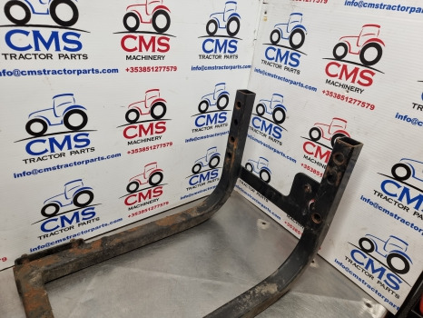 Massey Ferguson 5713s, 5613, 5611, 5712 Fuel Tank Support Bracket Lhs 4356814m91 - Réservoir de carburant: photos 3 Massey Ferguson 5713s, 5613, 5611, 5712 Fuel Tank Support Bracket Lhs 4356814m91 - Réservoir de carburant: photos 3