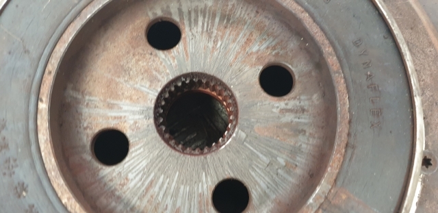 Massey Ferguson 6160, 6260, 3085 Flywheel Assy 3713969m92, 1619032m1, 3714122m4 - Volant moteur pour Tracteur agricole: photos 5 Massey Ferguson 6160, 6260, 3085 Flywheel Assy 3713969m92, 1619032m1, 3714122m4 - Volant moteur pour Tracteur agricole: photos 5