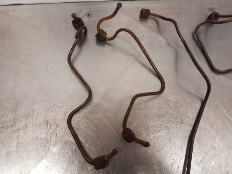 Massey Ferguson 65 Mk1, Fuel Injector Line Set 000000 - Préparation du carburant pour Tracteur agricole: photos 5 Massey Ferguson 65 Mk1, Fuel Injector Line Set 000000 - Préparation du carburant pour Tracteur agricole: photos 5