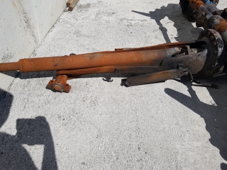 Massey Ferguson 7719s Front Axle Suspension Bracket Assy 4391065m91, 4391065m91 - Suspension pour Tracteur agricole: photos 1 Massey Ferguson 7719s Front Axle Suspension Bracket Assy 4391065m91, 4391065m91 - Suspension pour Tracteur agricole: photos 1