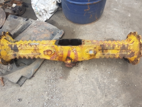 Matbro Carraro 28.14 131779 Axle Body, Housing 131641, 11147 - Essieu et pièces pour Machine agricole: photos 1 Matbro Carraro 28.14 131779 Axle Body, Housing 131641, 11147 - Essieu et pièces pour Machine agricole: photos 1