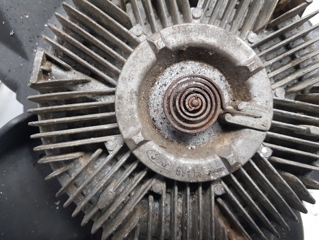 New Holland Case Tm And Mxm Fan And Viscous Hub 81868399 - Ventilateur pour Tracteur agricole: photos 5 New Holland Case Tm And Mxm Fan And Viscous Hub 81868399 - Ventilateur pour Tracteur agricole: photos 5